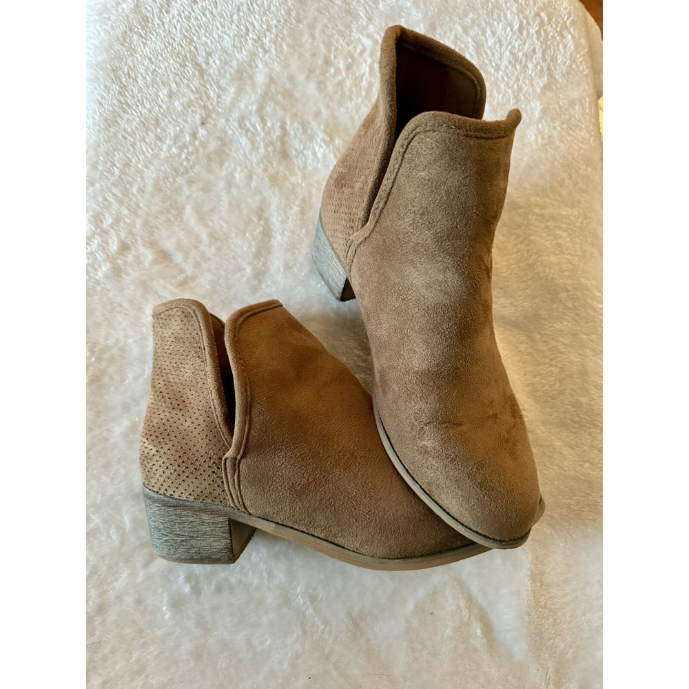 Women's SEVEN Size 7 Suede Brown Tan Ankle Boots‎ Soho Boot